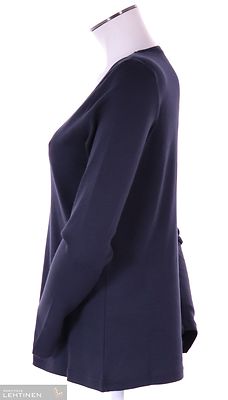 Signaturen tummansininen pitkähihainen paita pyöreällä pääntiellä