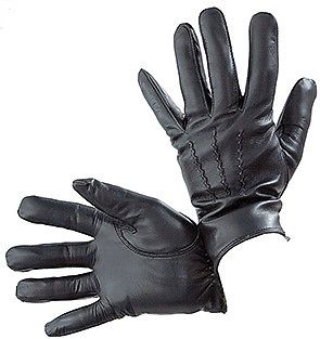 Mutka mustat nahkakäsineet