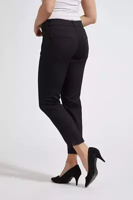 Laurie Hannah Regular mustat housut