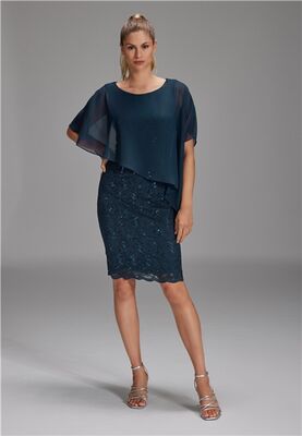 Swing tummansininen juhlamekko poncholla