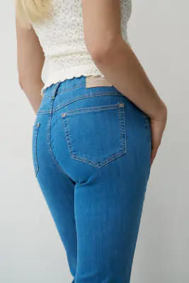 Anna Montana Finja Flared fit farkut