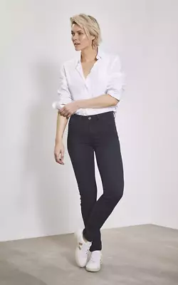 Parami tummansiniset kulutuspestyt celine farkut