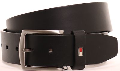 Tommy hilfiger musta nahkavyö